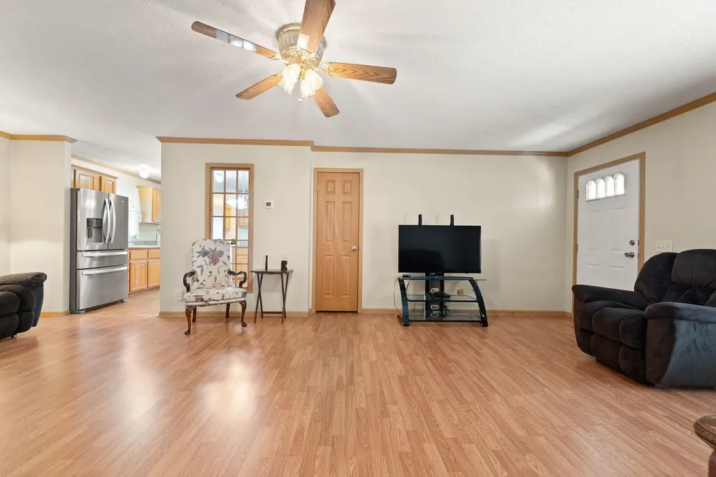 1211 N Mill Street London KY 40741