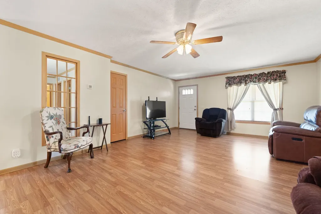 1211 N Mill Street London KY 40741
