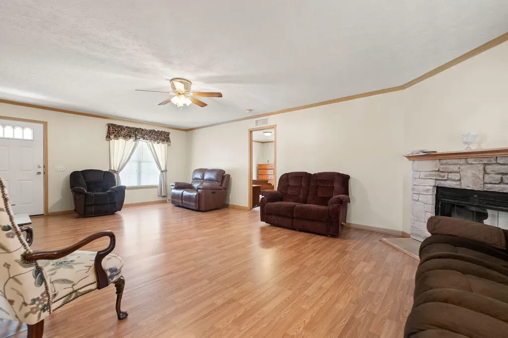 1211 N Mill Street London KY 40741