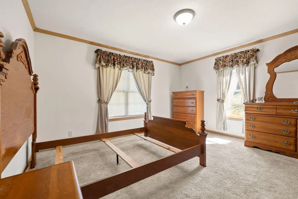 1211 N Mill Street London KY 40741
