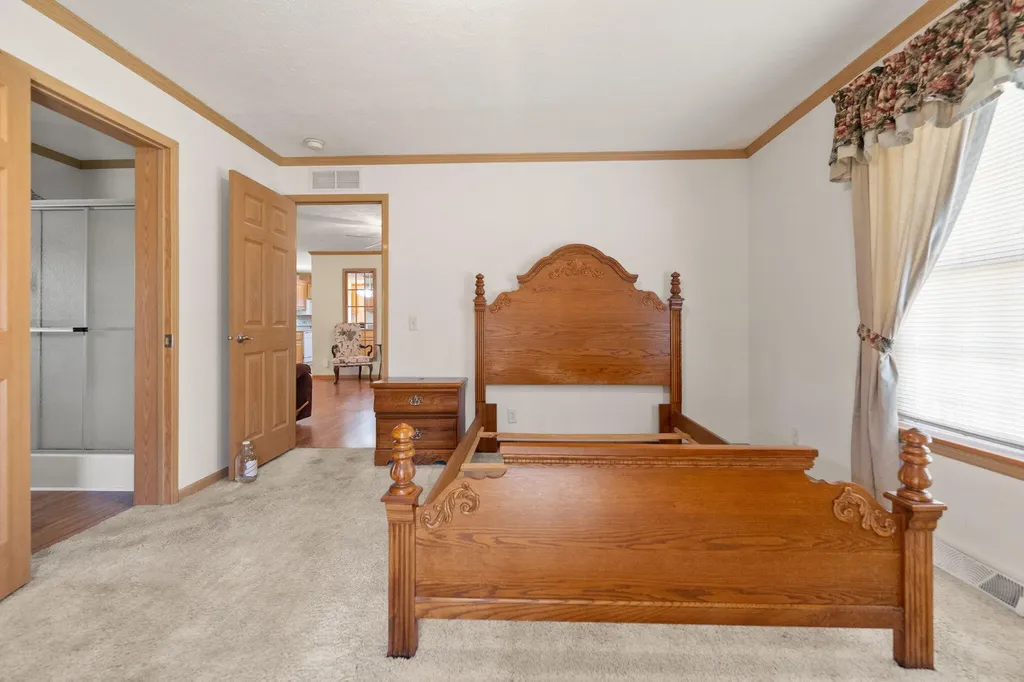 1211 N Mill Street London KY 40741