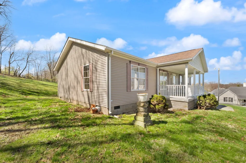 1211 N Mill Street London KY 40741