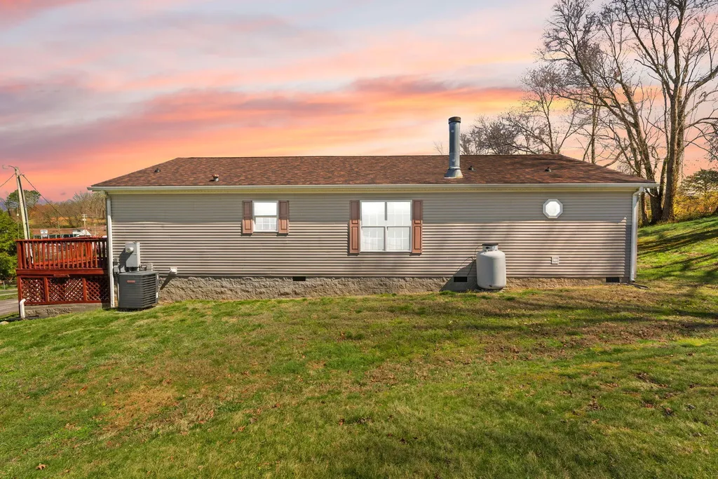 1211 N Mill Street London KY 40741