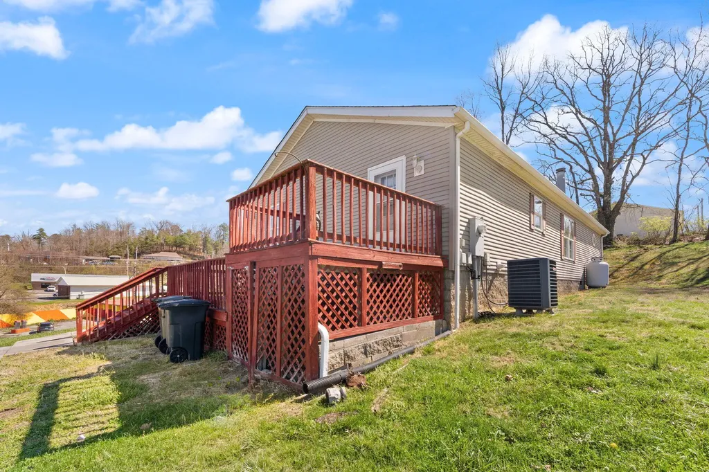 1211 N Mill Street London KY 40741