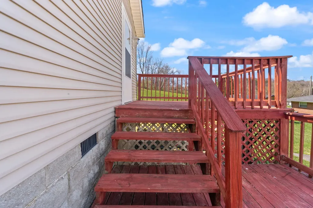 1211 N Mill Street London KY 40741