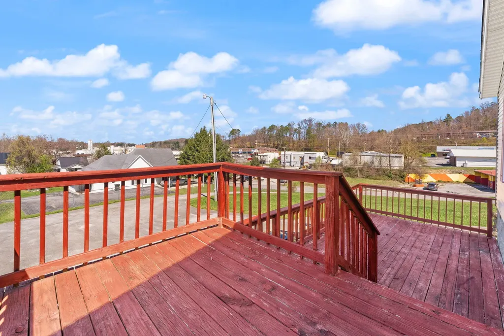 1211 N Mill Street London KY 40741