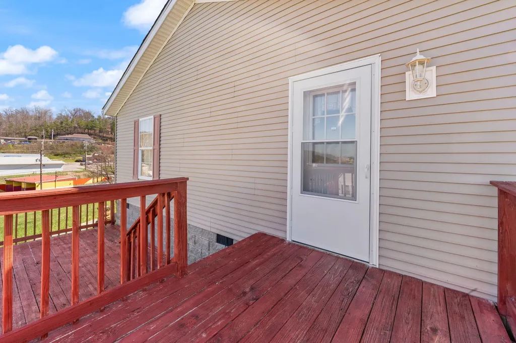 1211 N Mill Street London KY 40741