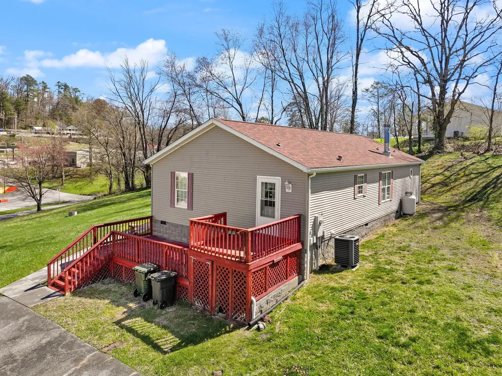 1211 N Mill Street London KY 40741