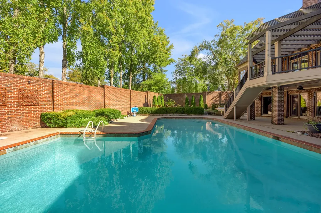 1884 Honey Spring Place Lexington KY 40502
