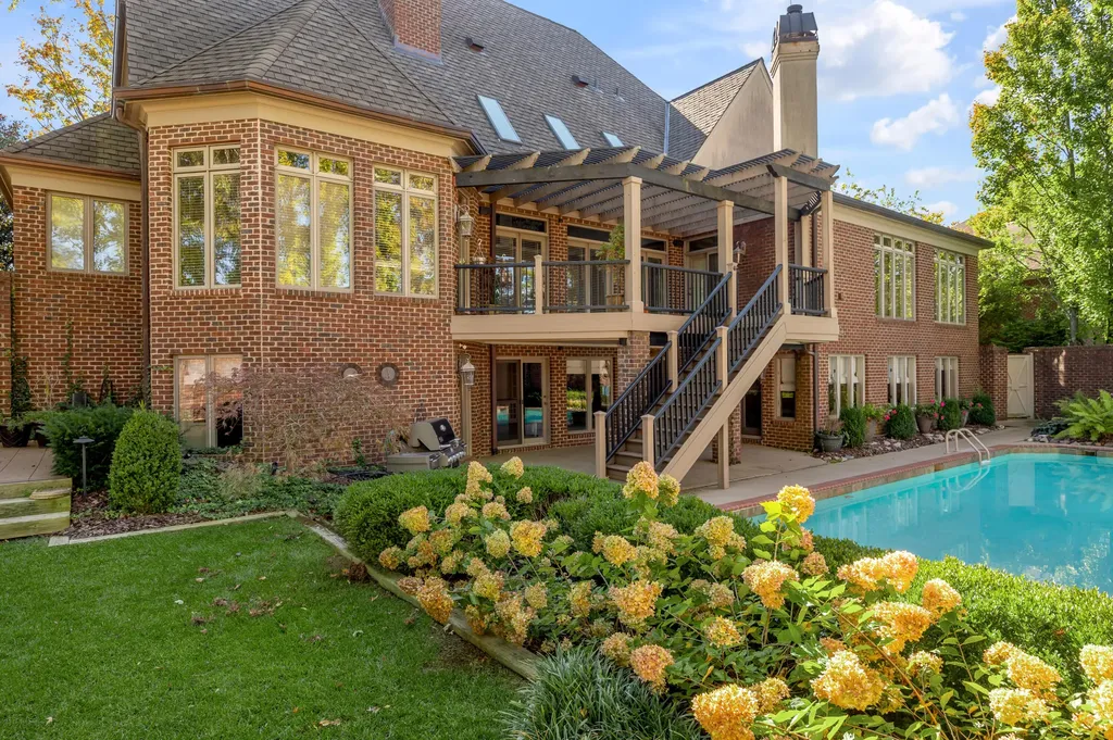 1884 Honey Spring Place Lexington KY 40502