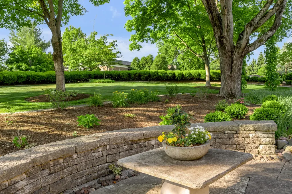 1884 Honey Spring Place Lexington KY 40502