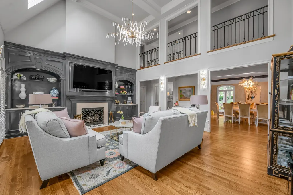 1884 Honey Spring Place Lexington KY 40502
