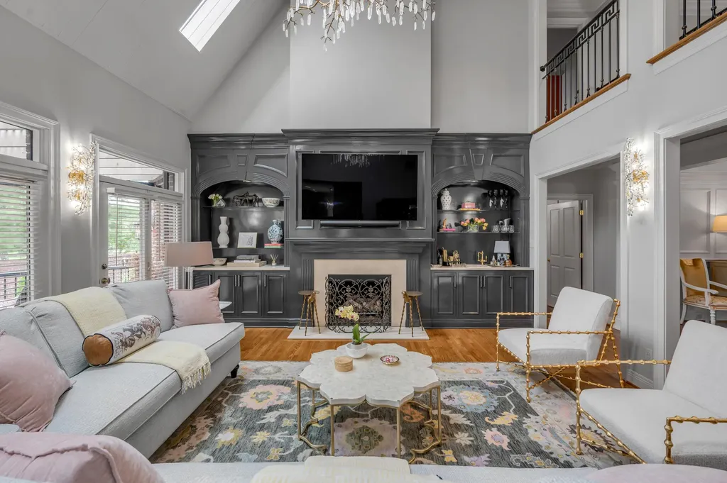 1884 Honey Spring Place Lexington KY 40502