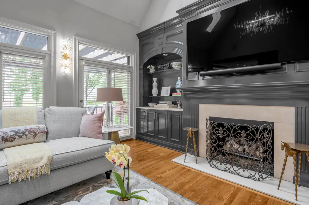 1884 Honey Spring Place Lexington KY 40502