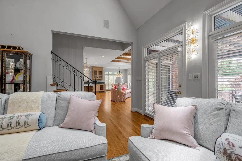 1884 Honey Spring Place Lexington KY 40502