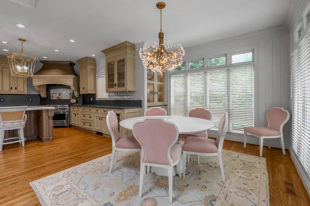 1884 Honey Spring Place Lexington KY 40502