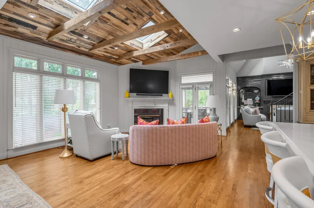 1884 Honey Spring Place Lexington KY 40502