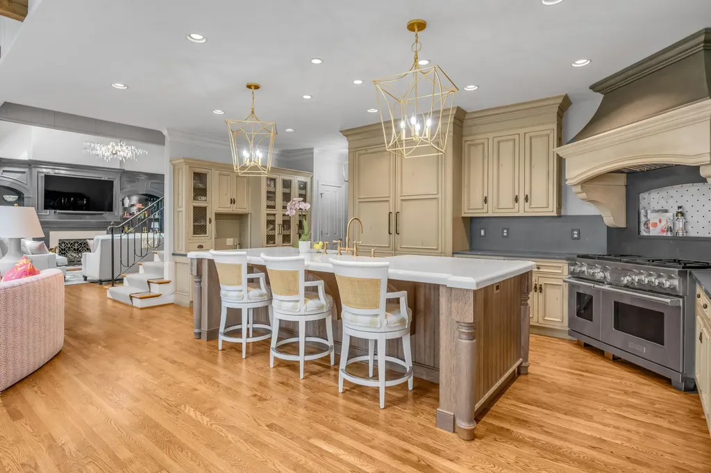 1884 Honey Spring Place Lexington KY 40502