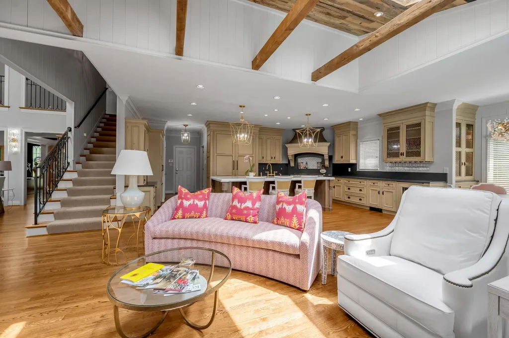 1884 Honey Spring Place Lexington KY 40502