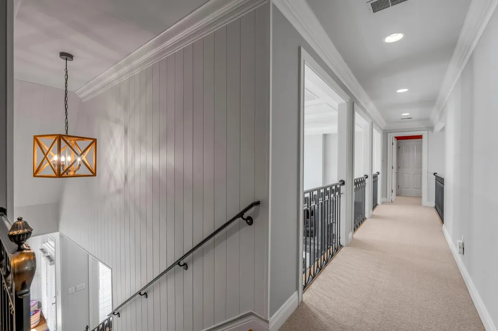 1884 Honey Spring Place Lexington KY 40502