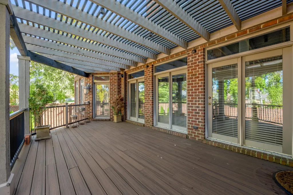 1884 Honey Spring Place Lexington KY 40502