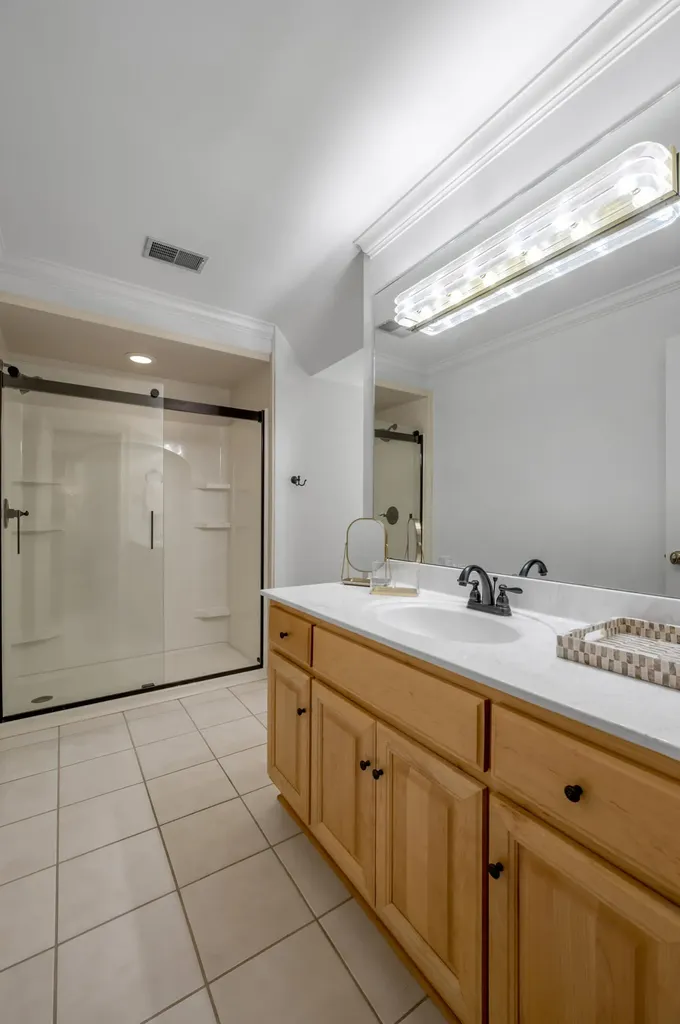 1884 Honey Spring Place Lexington KY 40502