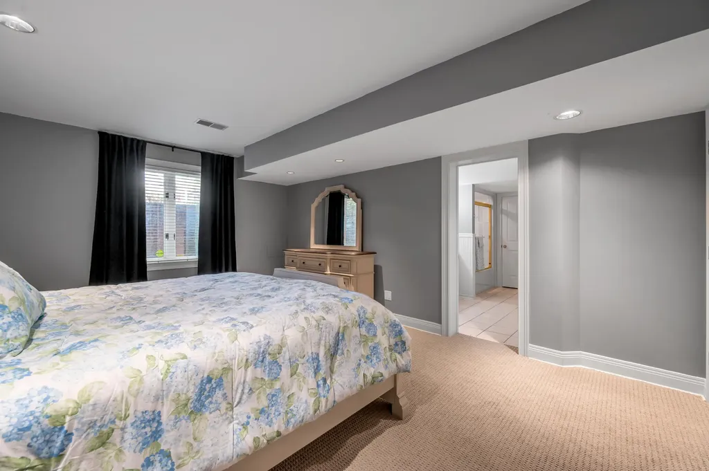 1884 Honey Spring Place Lexington KY 40502