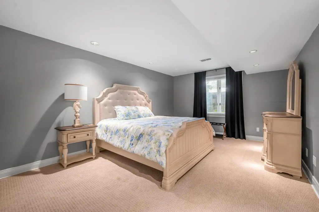 1884 Honey Spring Place Lexington KY 40502