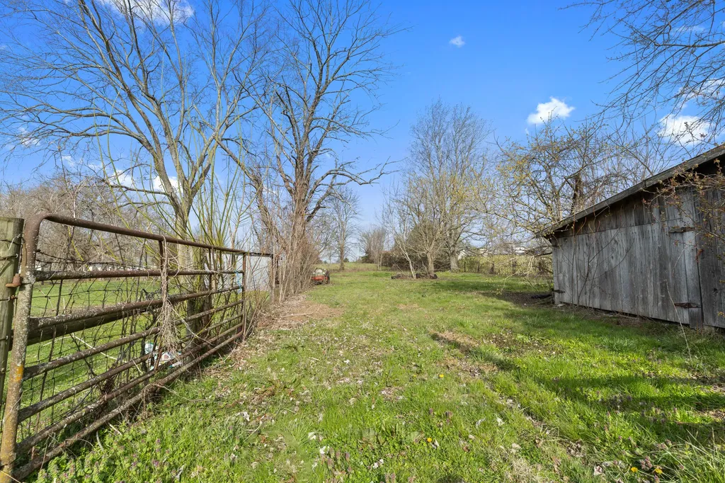 11164 Kentucky 57 Tollesboro KY 41189