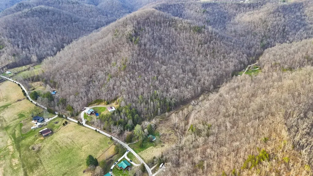 1450 Lower Cane Creek Road Stanton KY 40380