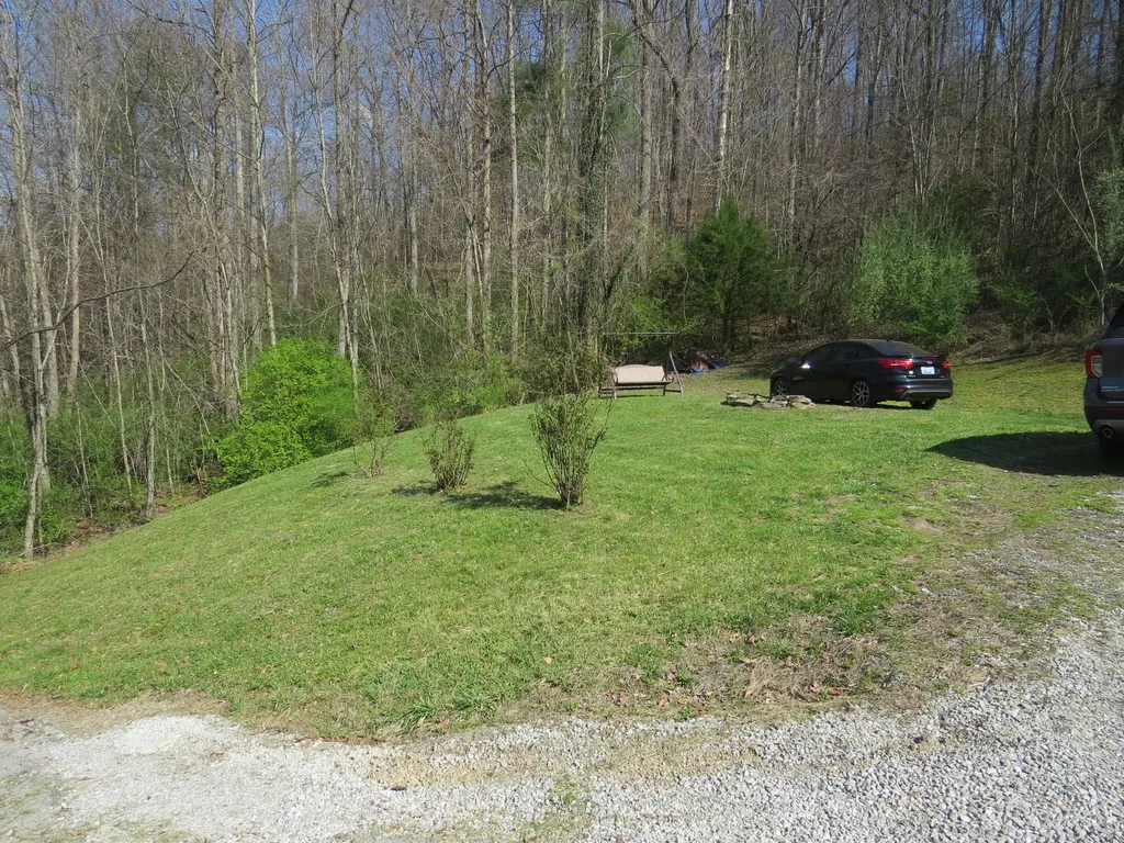 142 Noeville Hollow Road Barbourville KY 40906
