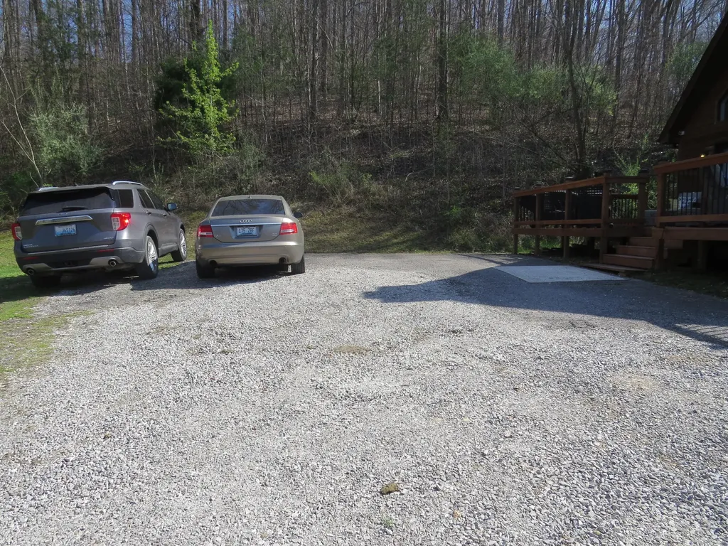 142 Noeville Hollow Road Barbourville KY 40906