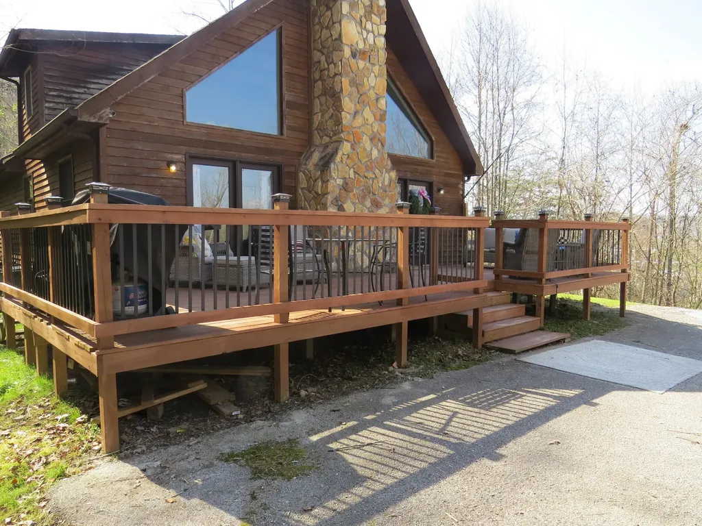 142 Noeville Hollow Road Barbourville KY 40906