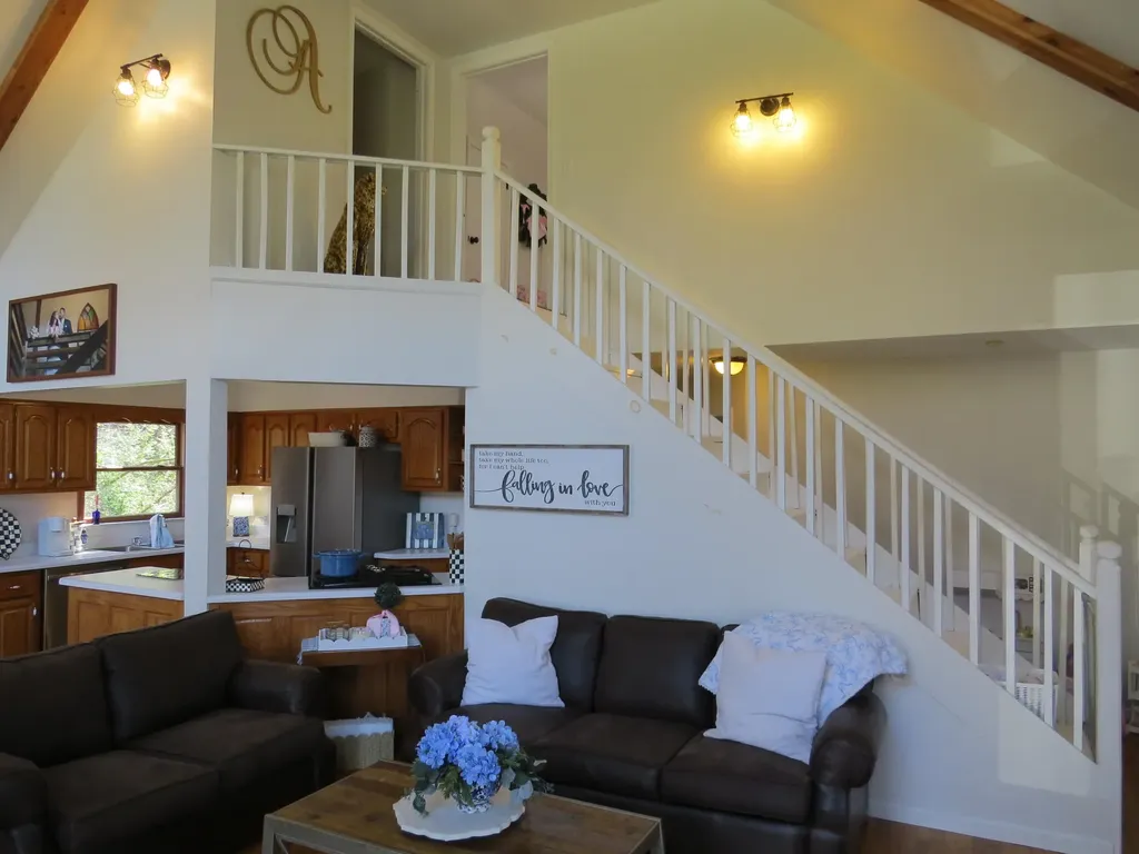 142 Noeville Hollow Road Barbourville KY 40906