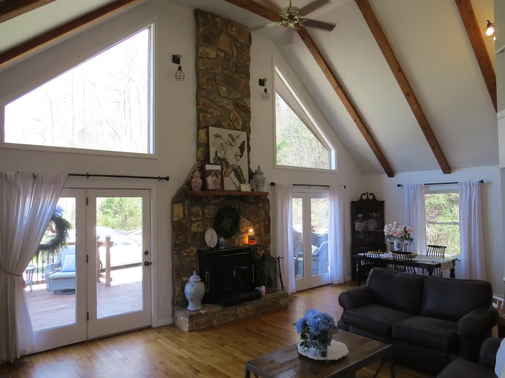 142 Noeville Hollow Road Barbourville KY 40906