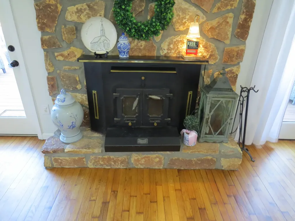 142 Noeville Hollow Road Barbourville KY 40906