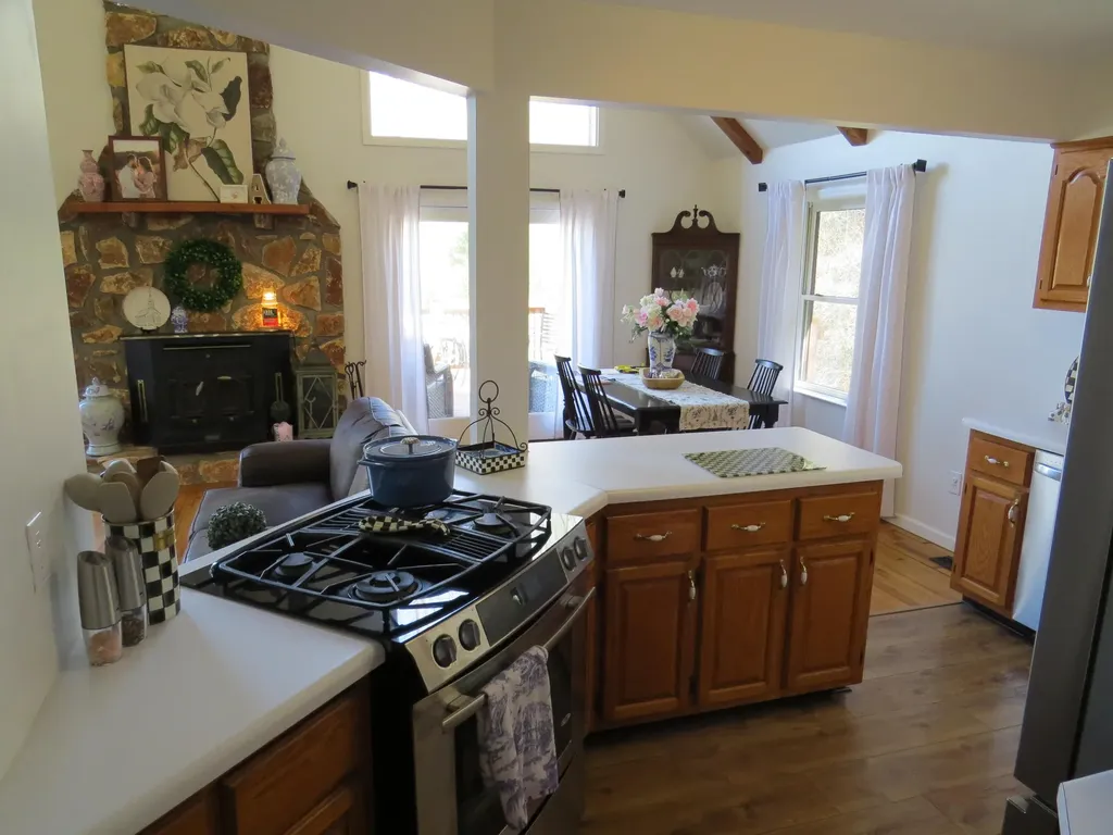 142 Noeville Hollow Road Barbourville KY 40906