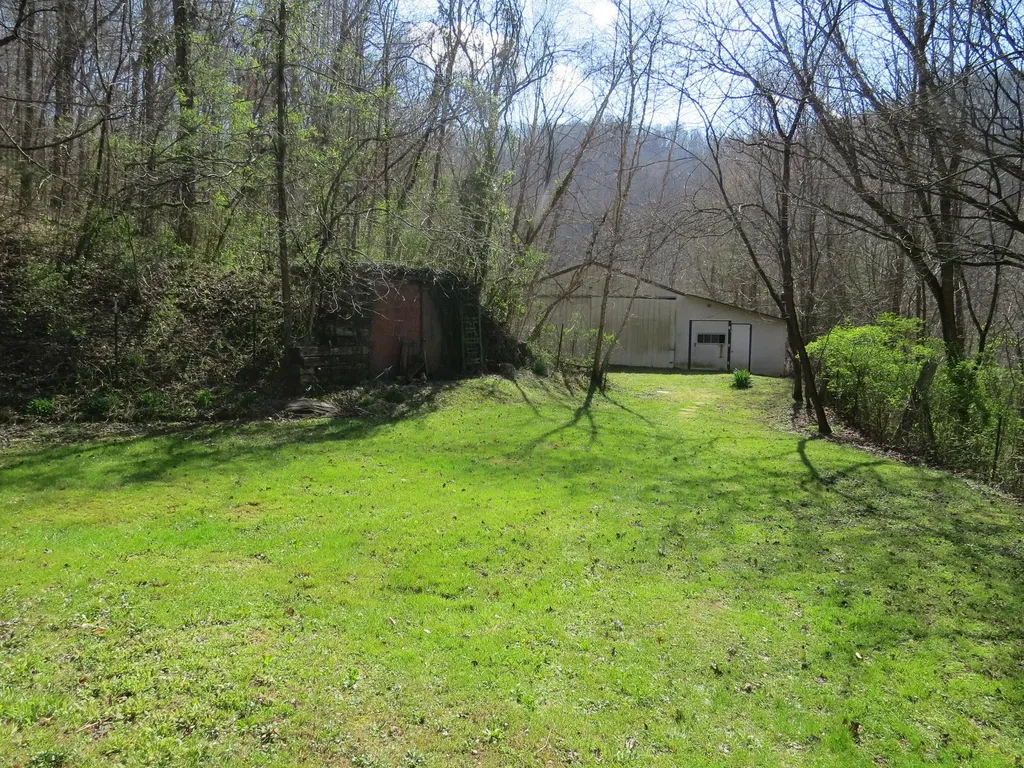 142 Noeville Hollow Road Barbourville KY 40906