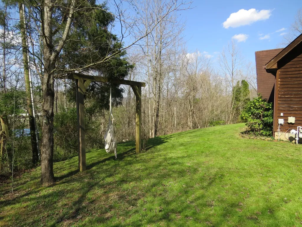 142 Noeville Hollow Road Barbourville KY 40906