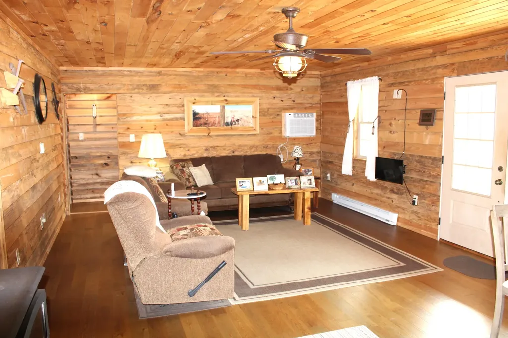 1701 Cold Hill Road London KY 40741