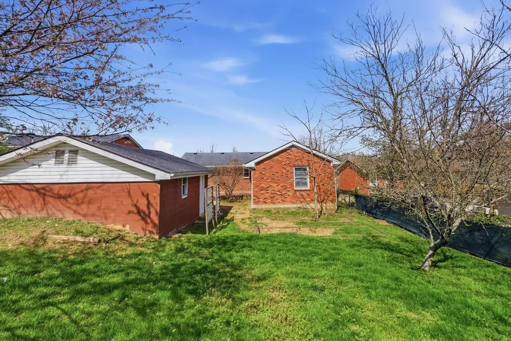 3668 Crosby Drive Lexington KY 40517
