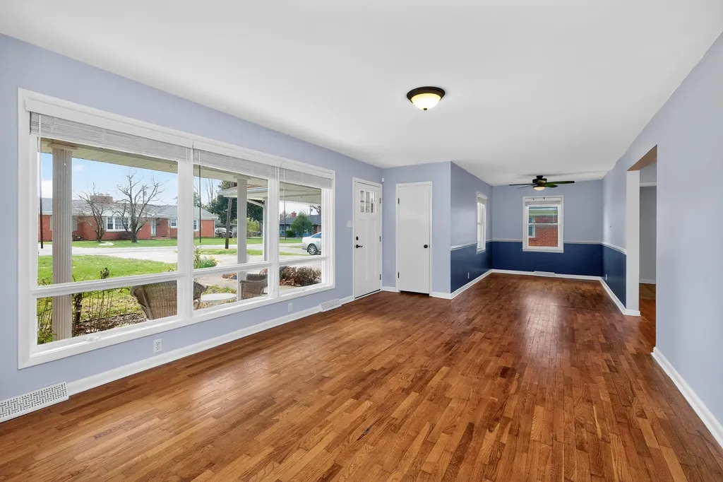 102 Donna Drive Lawrenceburg KY 40342