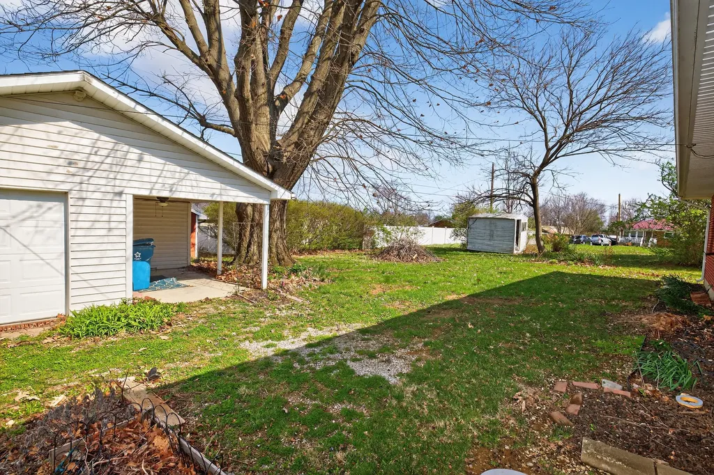 102 Donna Drive Lawrenceburg KY 40342