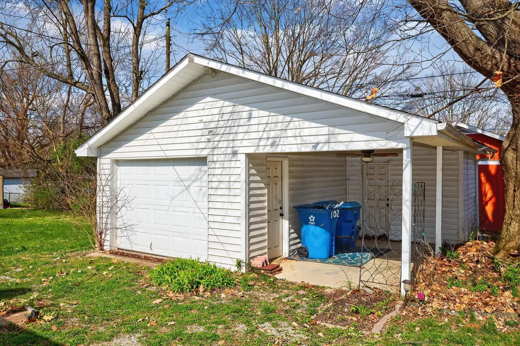 102 Donna Drive Lawrenceburg KY 40342