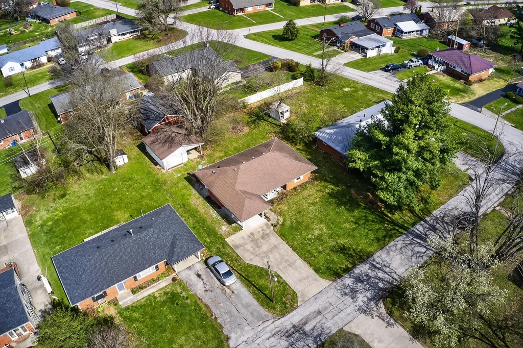 102 Donna Drive Lawrenceburg KY 40342
