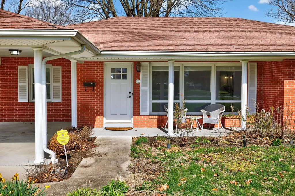 102 Donna Drive Lawrenceburg KY 40342