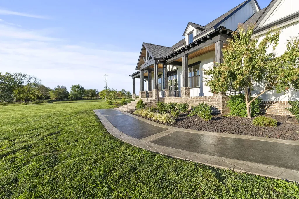 1160 Dry Fork Road Danville KY 40422