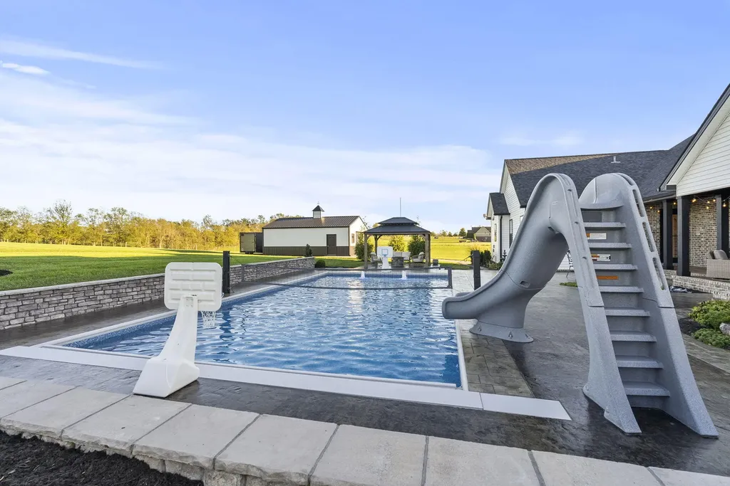 1160 Dry Fork Road Danville KY 40422