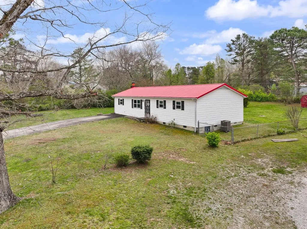 517 Line Creek Road Lily KY 40740