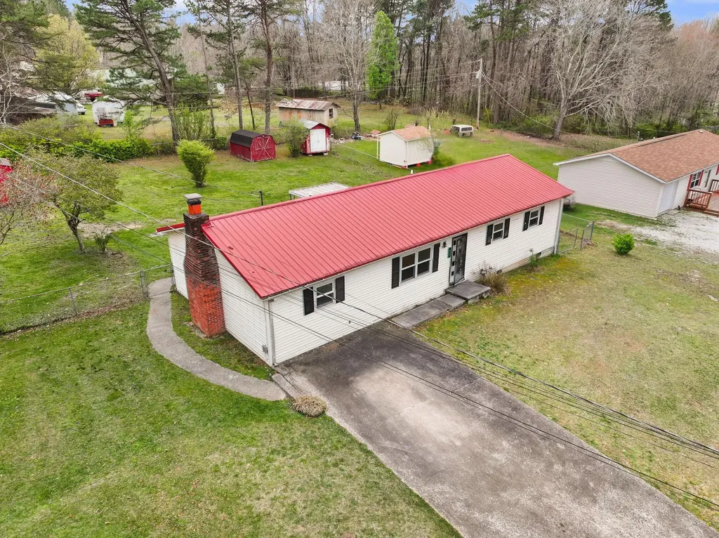 517 Line Creek Road Lily KY 40740